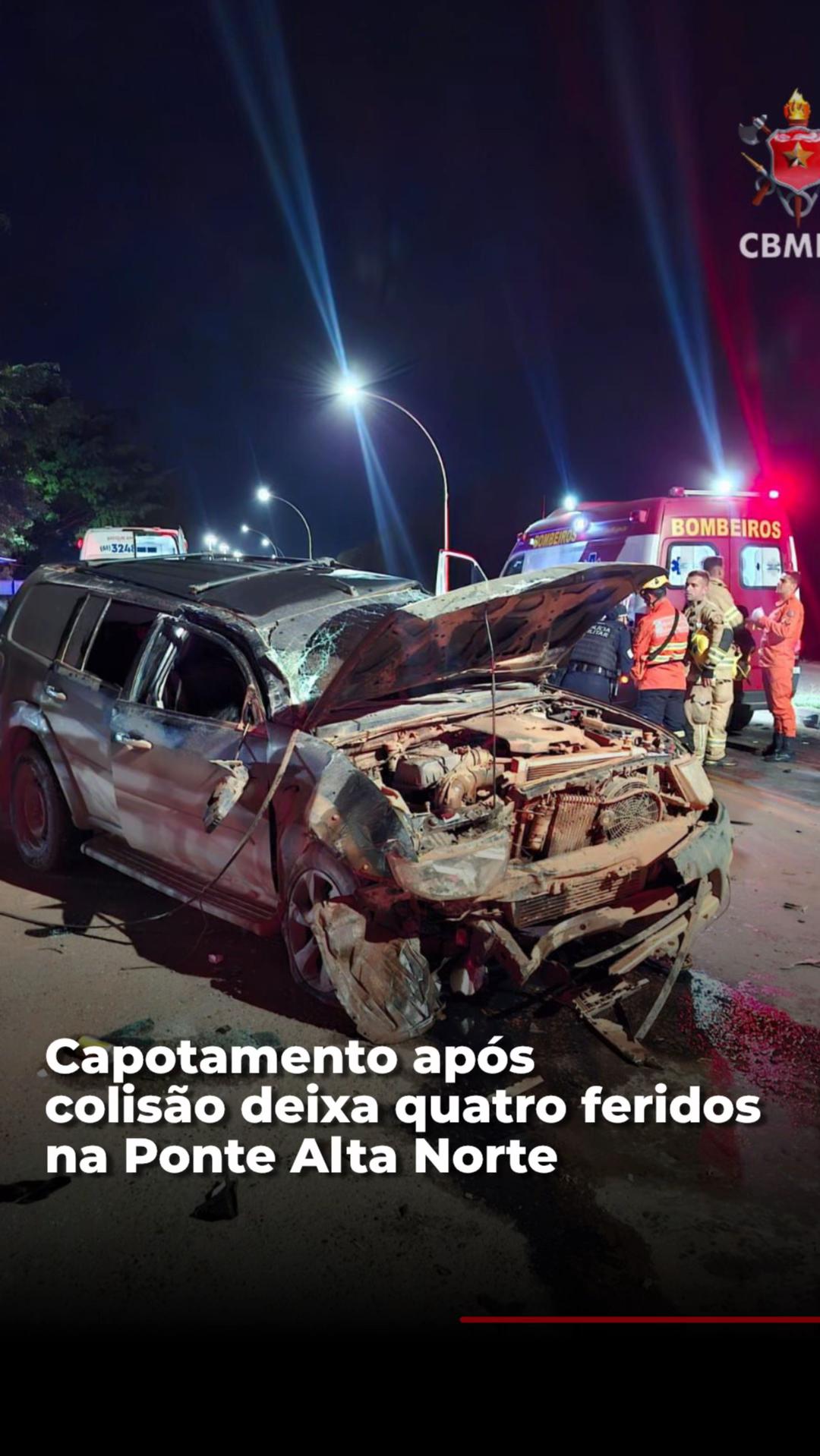Quatro pessoas ficaram feridas após um acidente envolvendo dois veículos.
