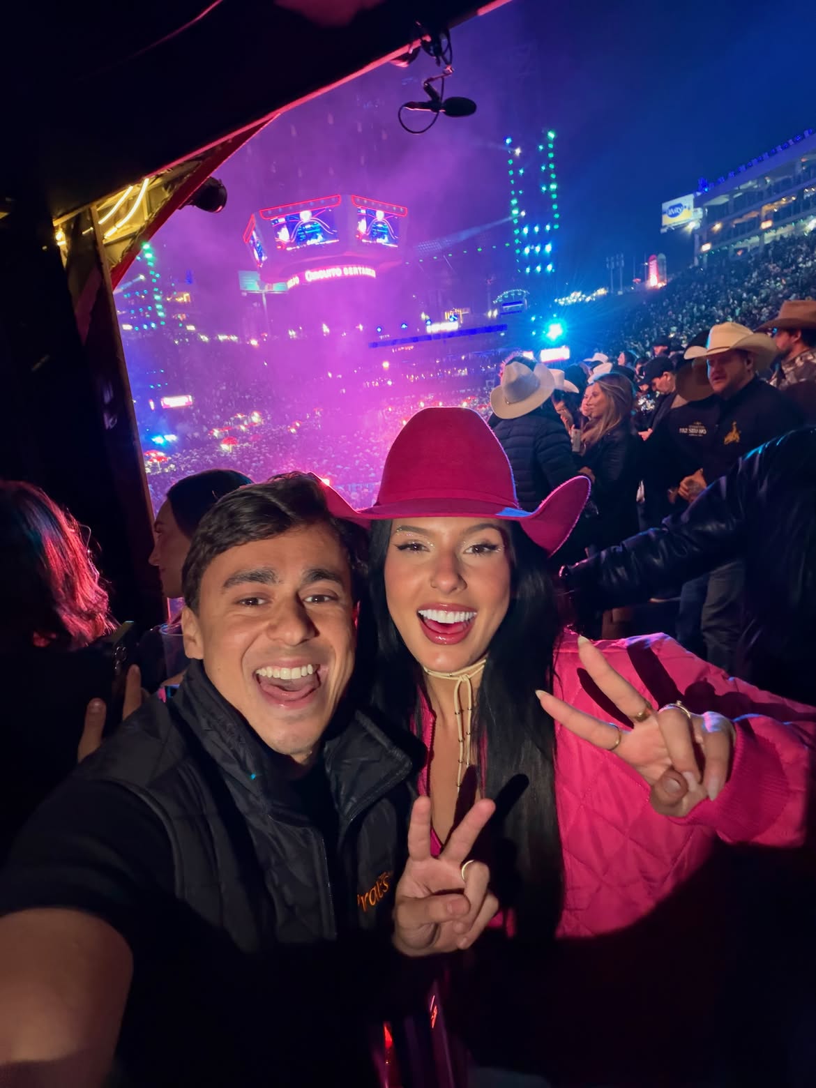 Ana Castela e Nikolas Ferreira: foto em Barretos gera repercussão e divide opiniões nas redes sociais